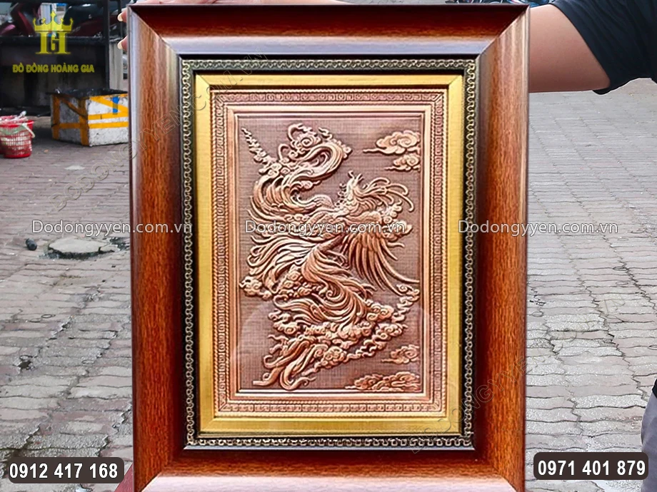 Từng họa tiết hoa văn được chăm ch&uacute;t tỉ mỉ